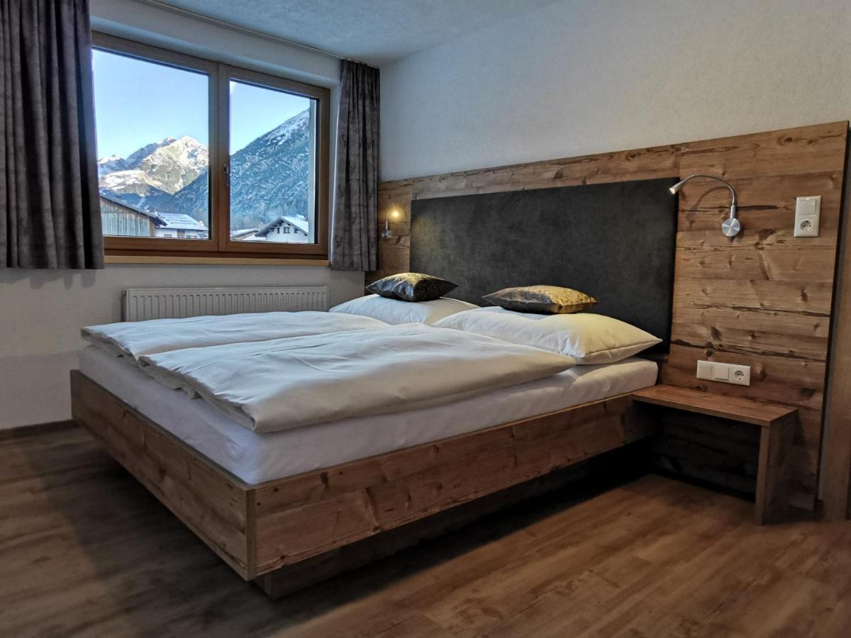 Appartement Bergfuier Holzgau Exteriör bild
