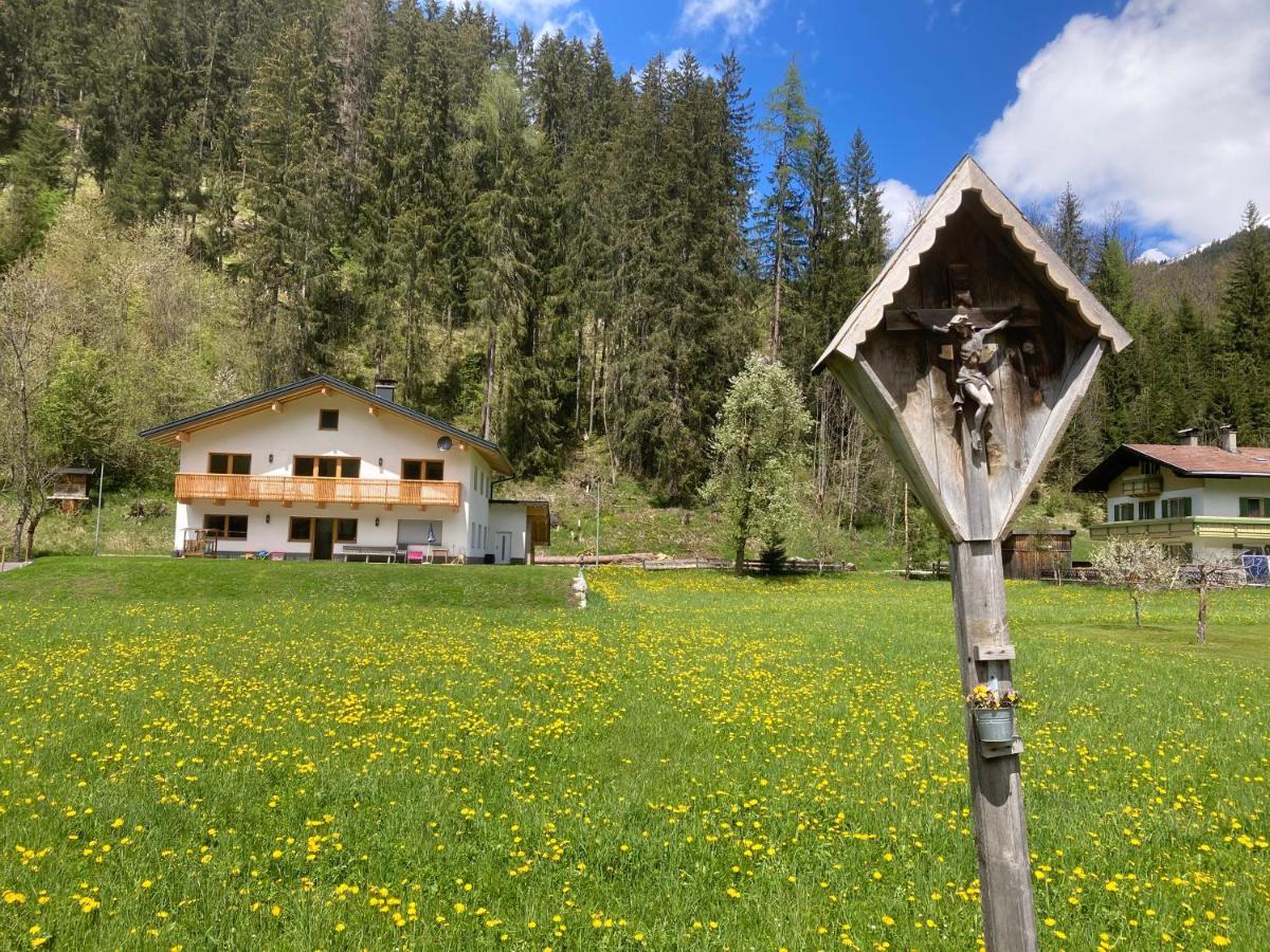 Appartement Bergfuier Holzgau Exteriör bild