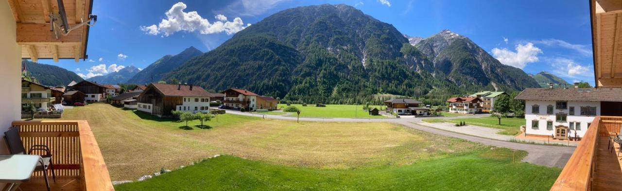 Appartement Bergfuier Holzgau Exteriör bild